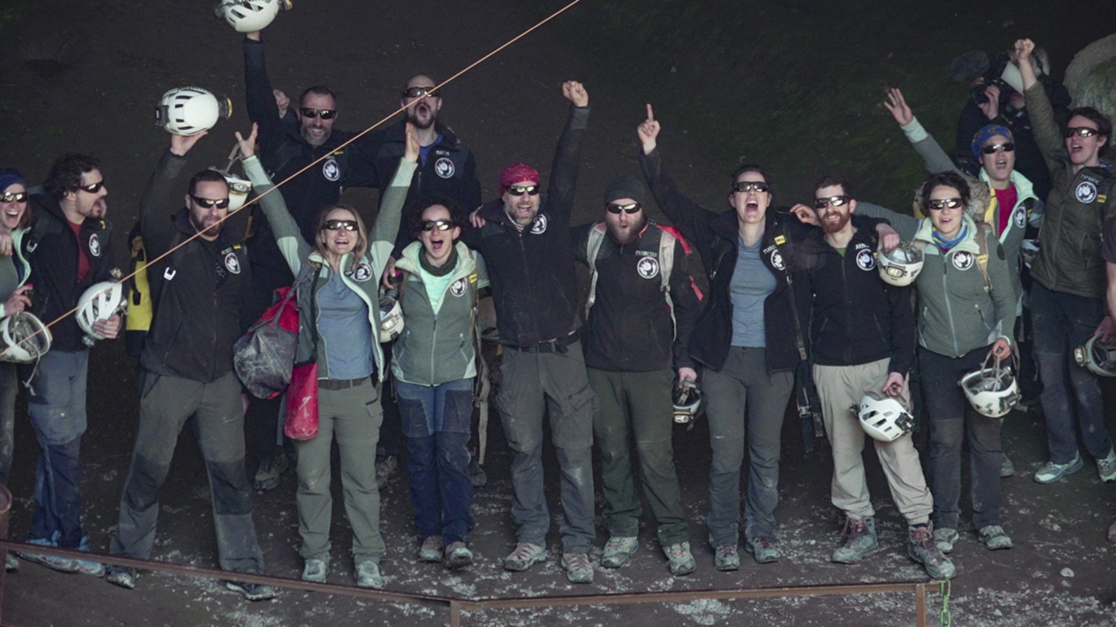 Researchers emerge from cave after 40 days in isolation without any sense of time - Researchers emerge from cave after 40 days in isolation without any sense of time