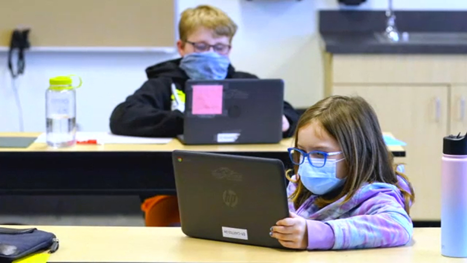 Coronavirus Updates: Some of the US's largest school districts reinstate masks for fall - 16000 cases per day Coronavirus Updates: Some of the US's largest school districts reinstate masks for fall