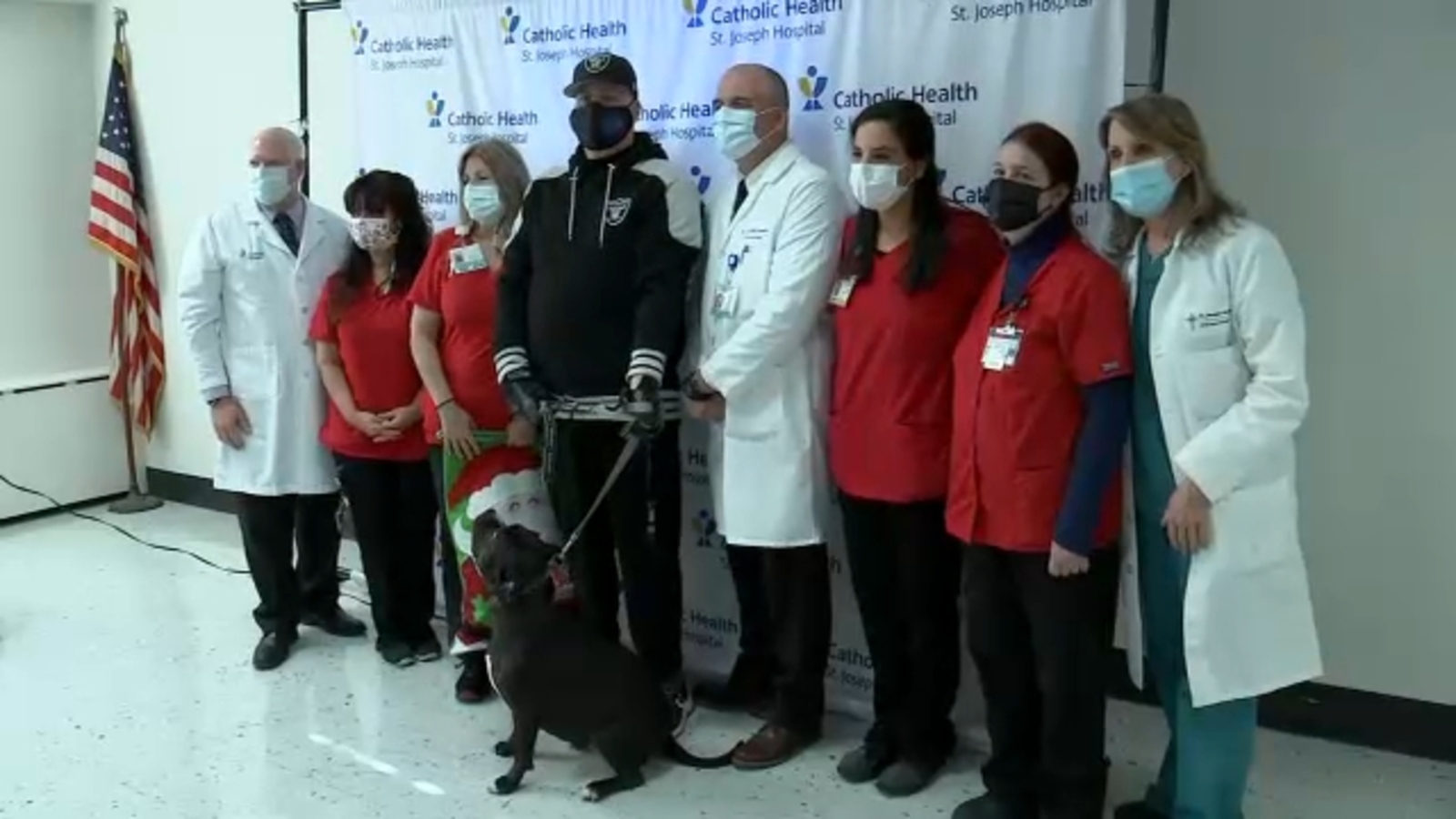 Man preps for Christmas with family after Long Island doctor uses oxygen to save foot - Amputation Man preps for Christmas with family after Long Island doctor uses oxygen to save foot