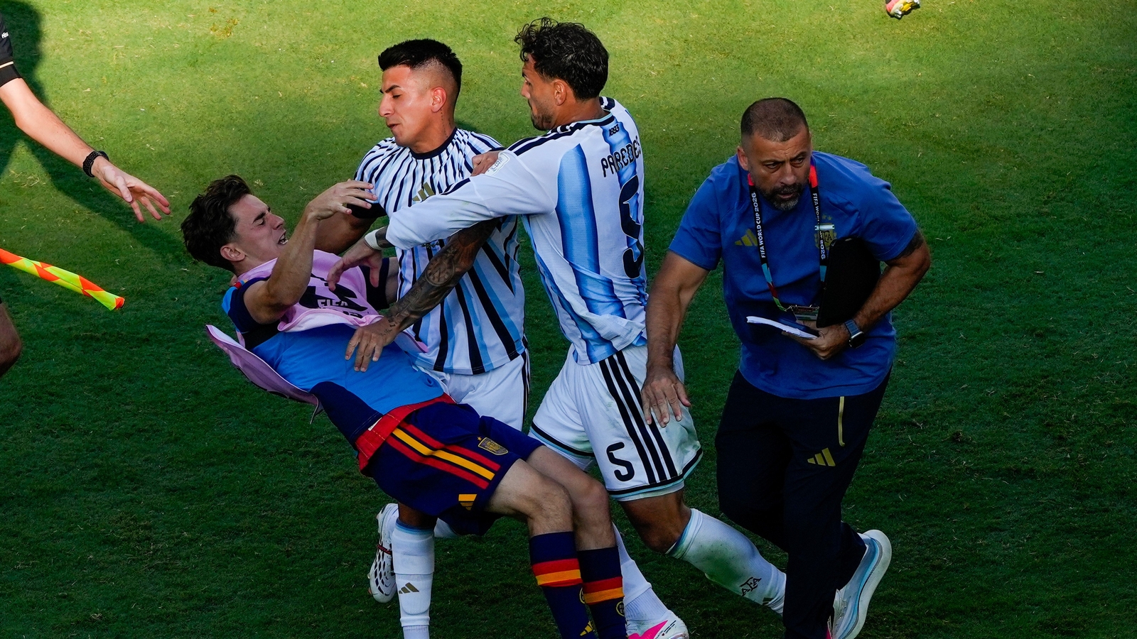 FIFA investigates Argentina players after on-field brawl following World Cup final - ABC7 Los Angeles thumbnail