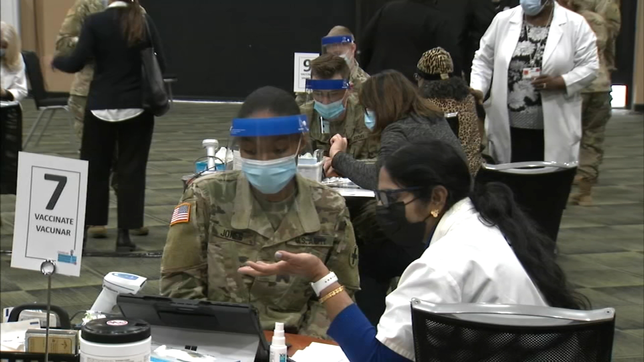 Tinley Park Convention Center COVID vaccine site opens Tuesday