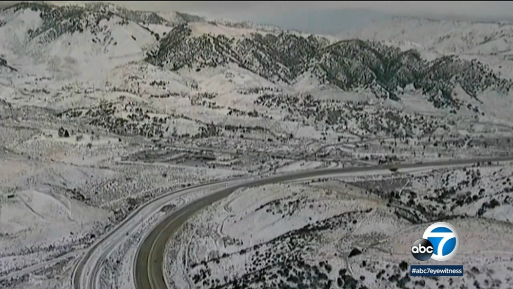 Grapevine: 5 Freeway remains closed in both directions