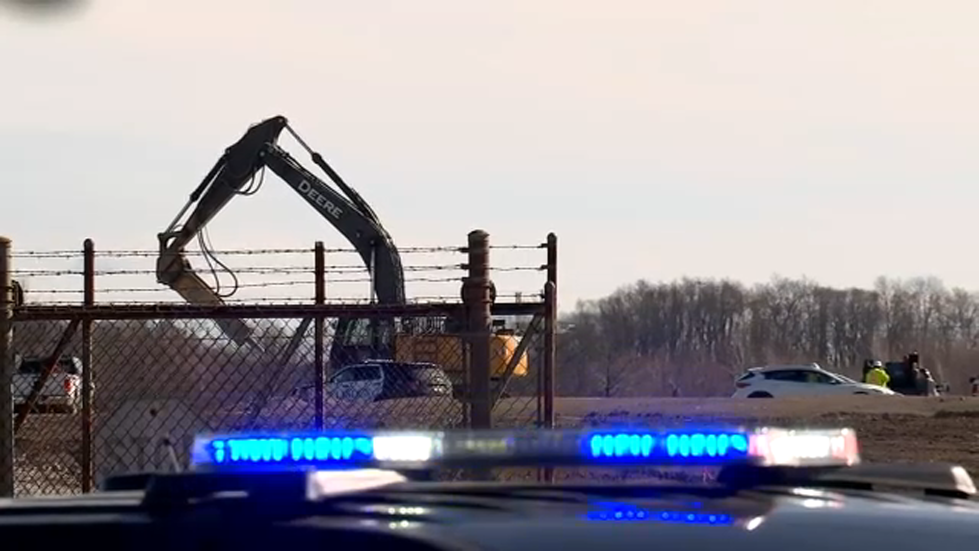 Construction Worker Killed After Excavator Flips Into River In Linden Abc7 New York