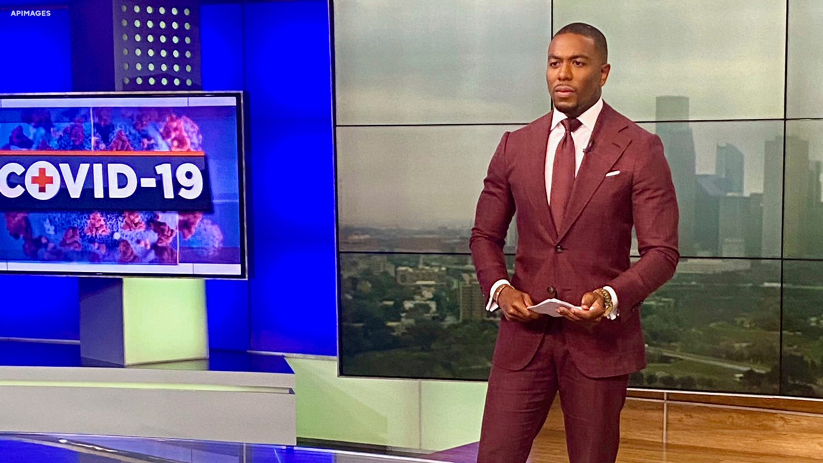 Abc13 Anchor Chauncy Glover Says Journalist Help Viewers Answer Major Covid 19 Related Questions Abc13 Houston