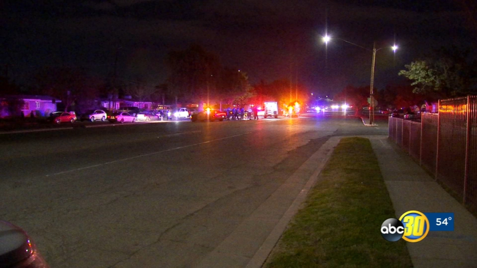 Pedestrian injured in hit-and-run crash in central Fresno - ABC30 Fresno