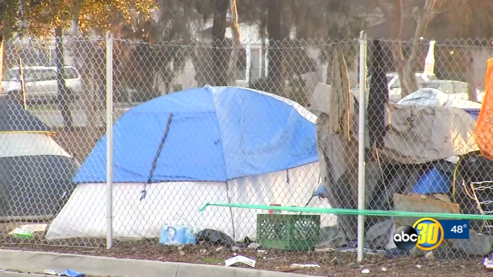 Tulare pleads with Gov. Newsom to remove homeless encampments along Hwy 99 - Vimarsana News