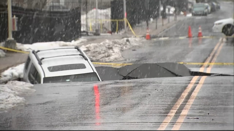 Sinkhole Swallows Suv After Water Main Break In Philadelphia S Logan Section 6abc Philadelphia