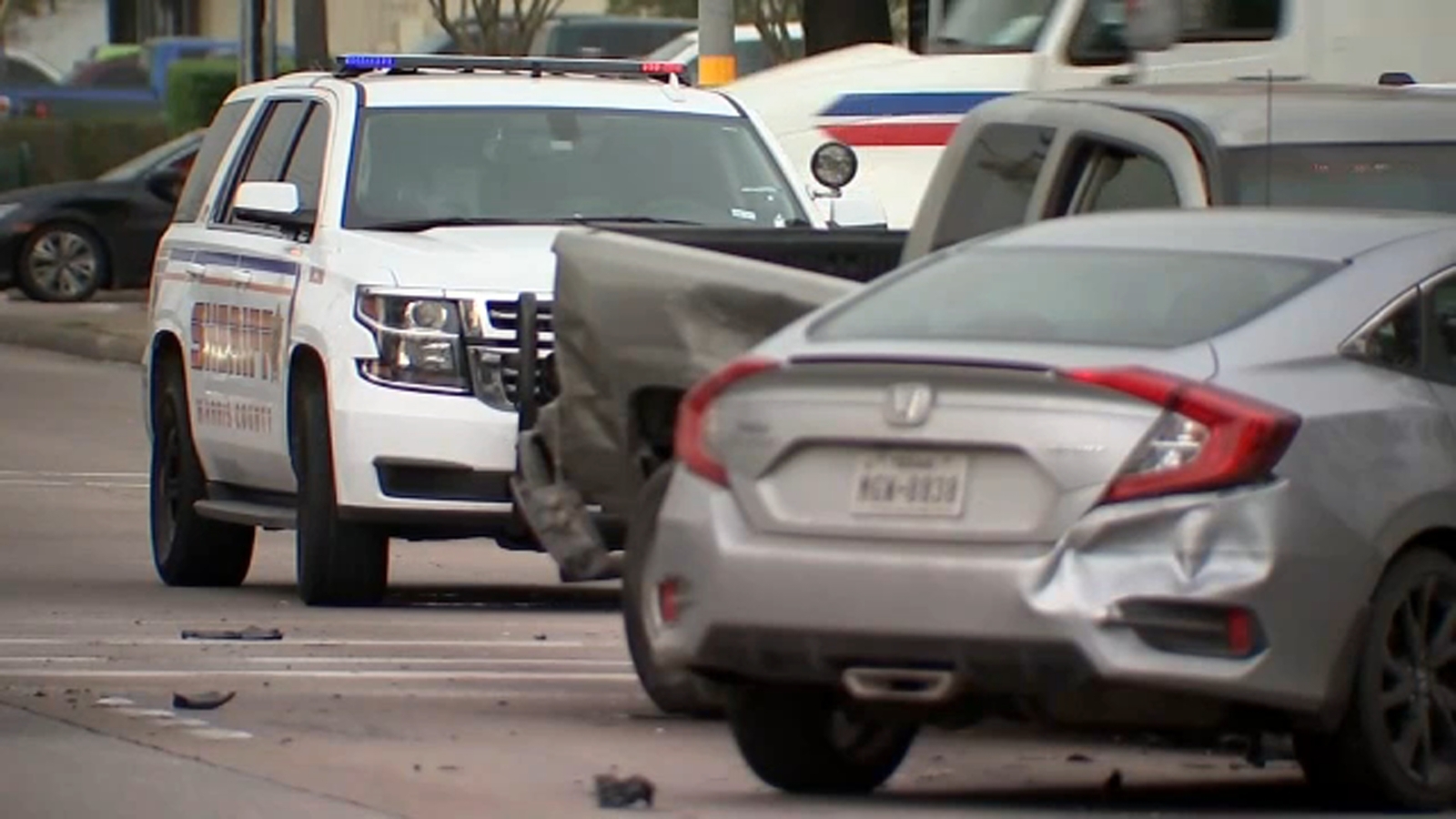 Fugitive arrested after police chase ends with crash in Heights - Vimarsana News