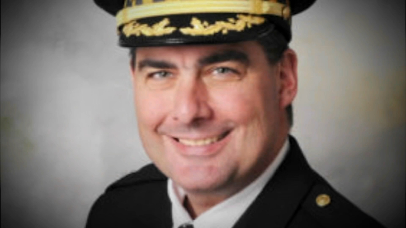 Fallen cpd commander paul bauer honored at tribute abc7 chicago