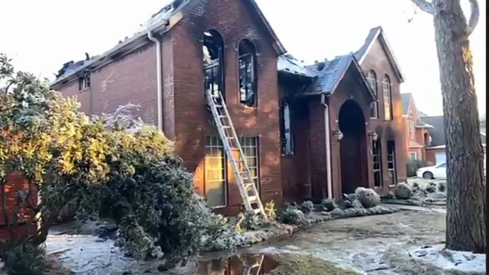 4 killed in Sugar Land house fire