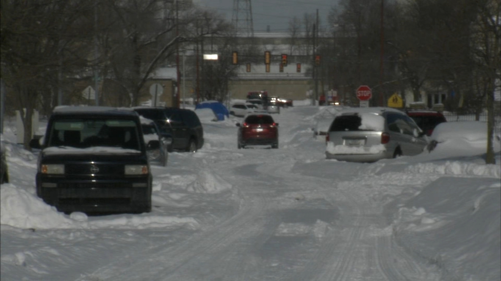 Lake effect snow in Northwest Indiana continues, hampering efforts to