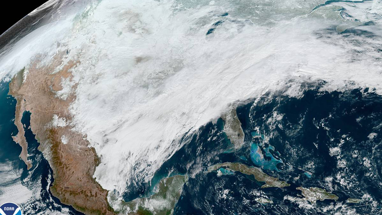 More than 70 of continental US - 10351107 021821 Cc Noaa Clouds Cover Us 3 Img