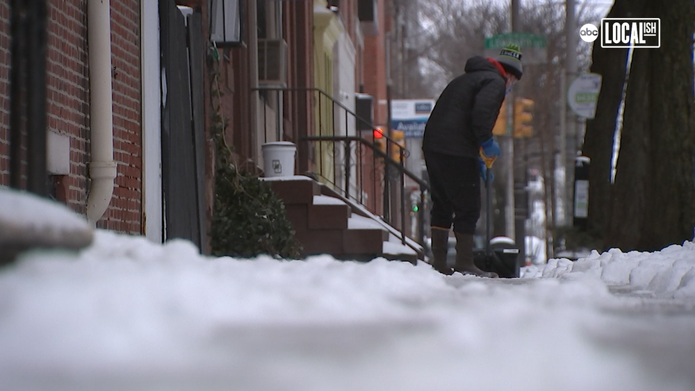 Philadelphia man shoveling snow to raise funds for Team I Hate Cancer charity 