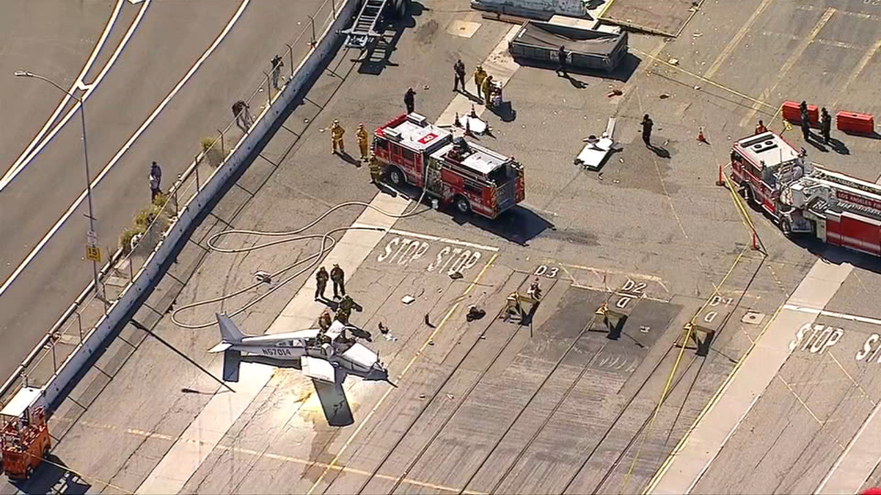 Pilot killed after plane crashes into semi-truck at Port of Los Angeles