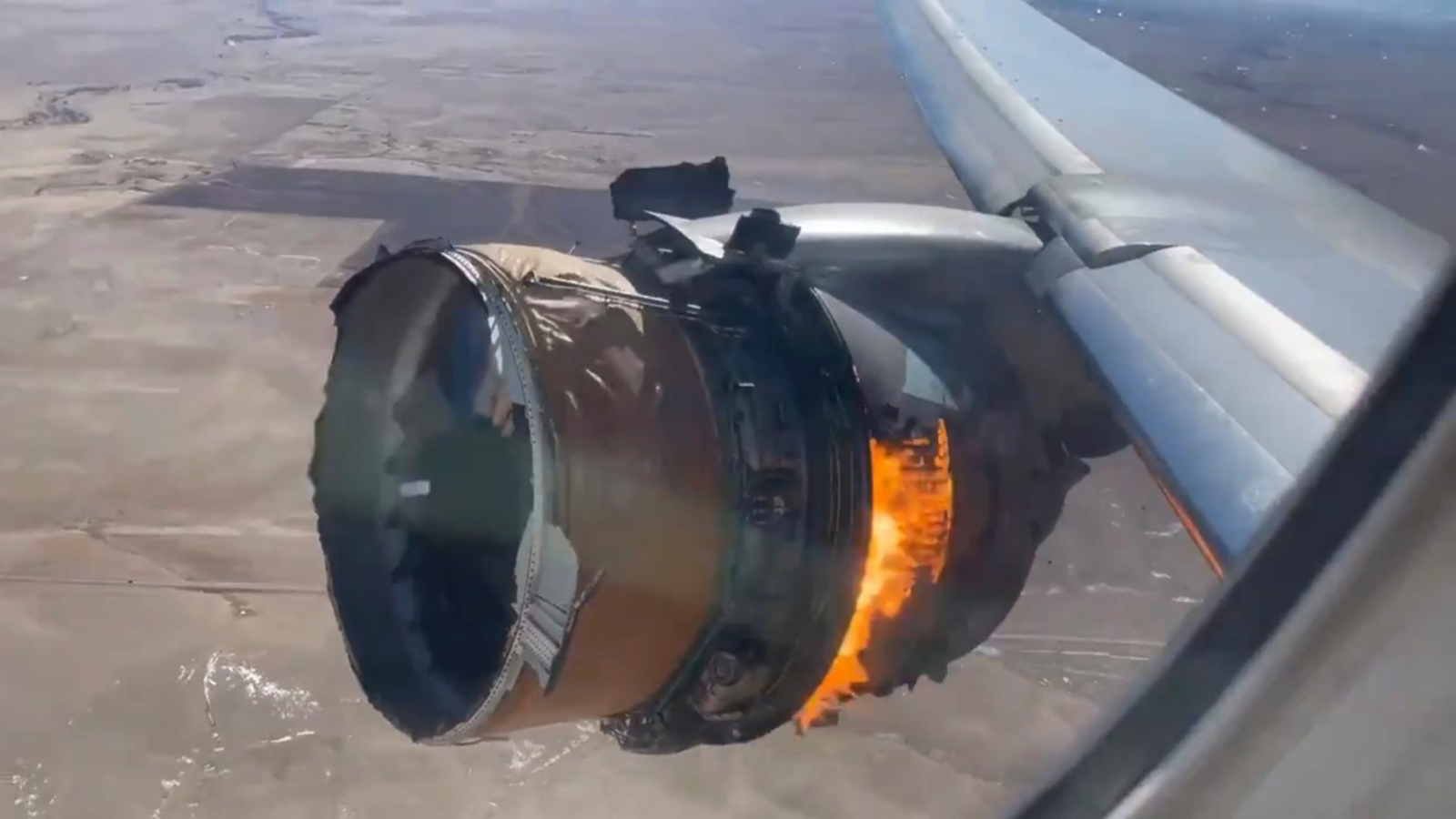 777s with engine that blew apart after takeoff from Denver should be grounded, Boeing says - Vimarsana News