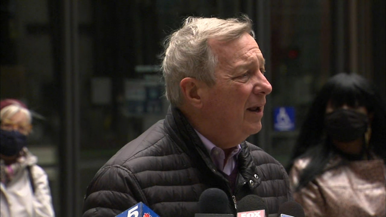 Sen. Durbin to discussed mail USPS delivery delays in Chicago - Vimarsana News