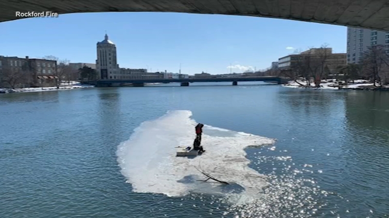 Rockford Ice Rescue 2 Men Rescued From Floe That Broke Free From Rock River Bank Abc7 Chicago Rockford Ice Rescue 2 Men Rescued From Floe That Broke Free From Rock River Bank Abc7 Chicago