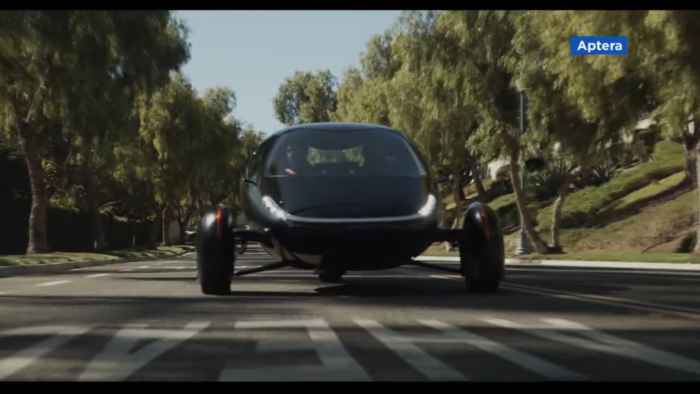 Solar-powered cars could be mass-produced in CA by end of 2021