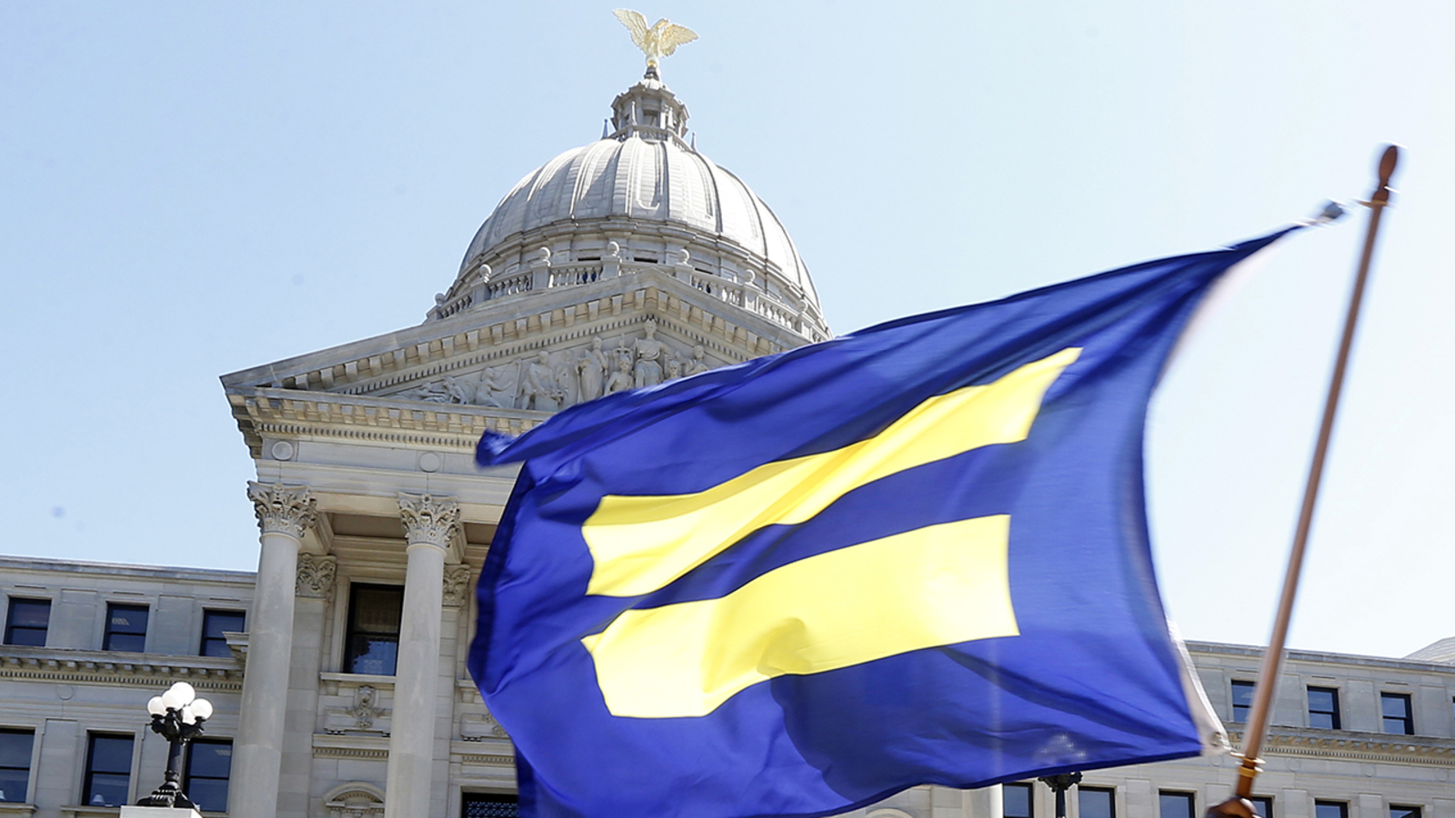 Mississippi passes bill banning transgender student-athletes from ...