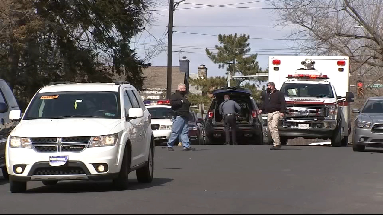 Shooting leaves 2 injured at Friends Cemetery in Upper Darby: Police