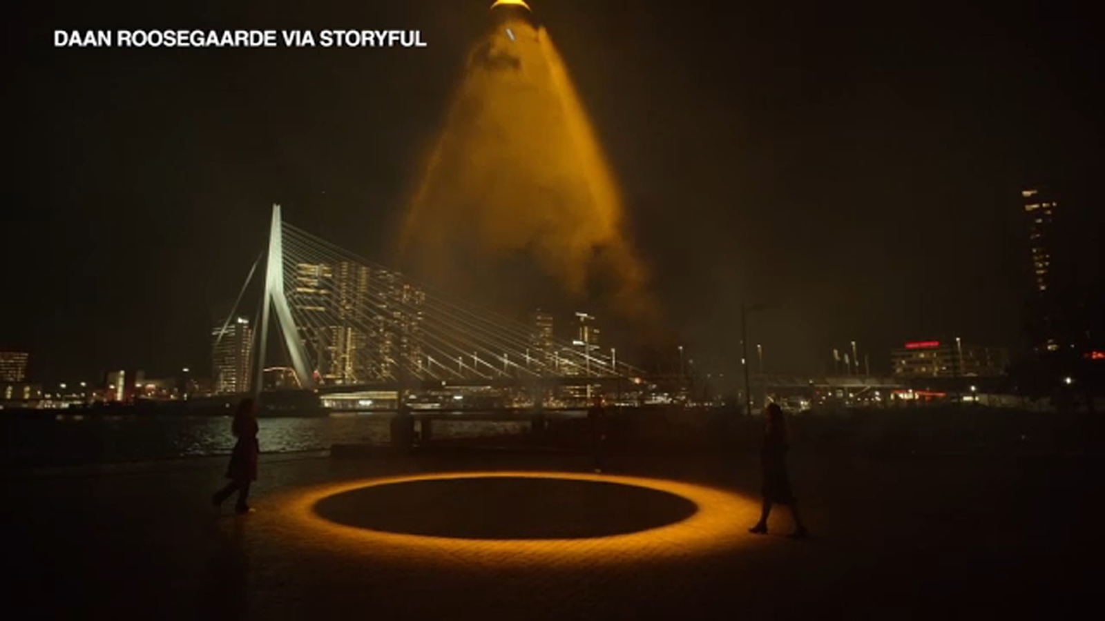 Dutch artists launches UV light installation 'Urban Sun' to 'clean' public spaces of coronavirus - Vimarsana News