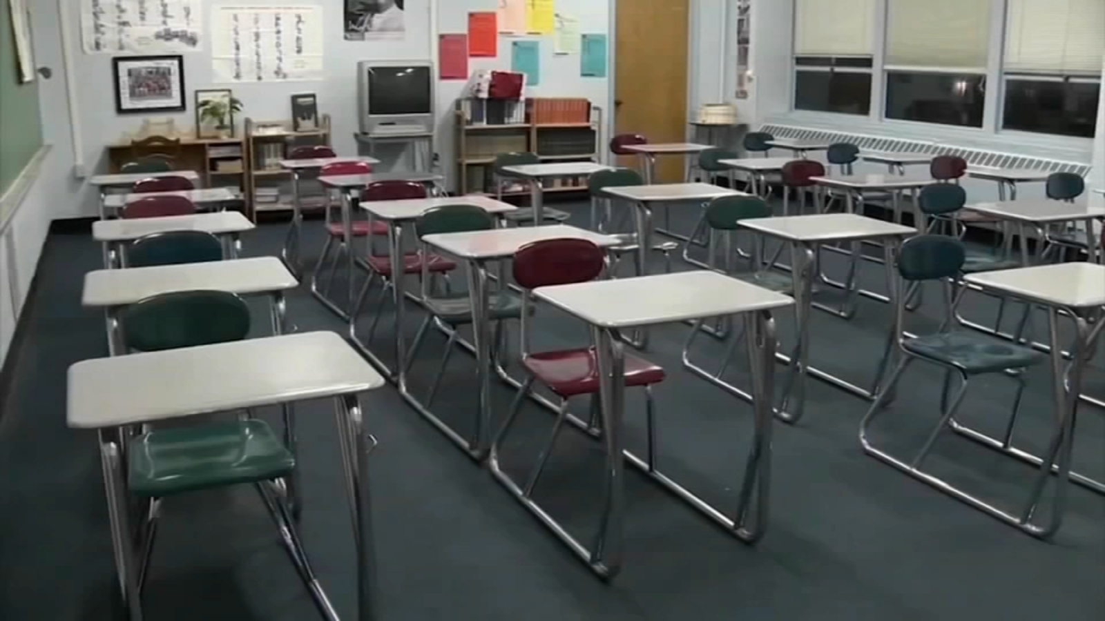 Chicago Public Schools 6th through 8th grade students to return to inperson learning Monday
