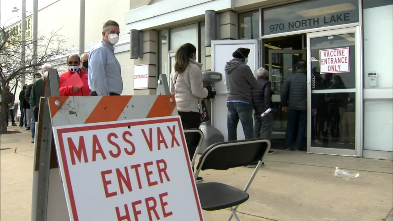 Aurora opens 2nd mass COVID vaccine site in a week