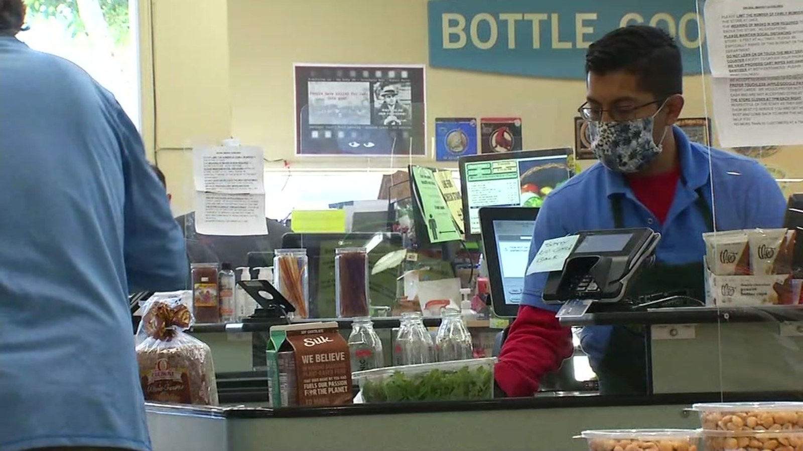 San Francisco Board of Supervisors expected to pass bill to give $5 hazard pay raise to grocery, retail workers - Vimarsana News