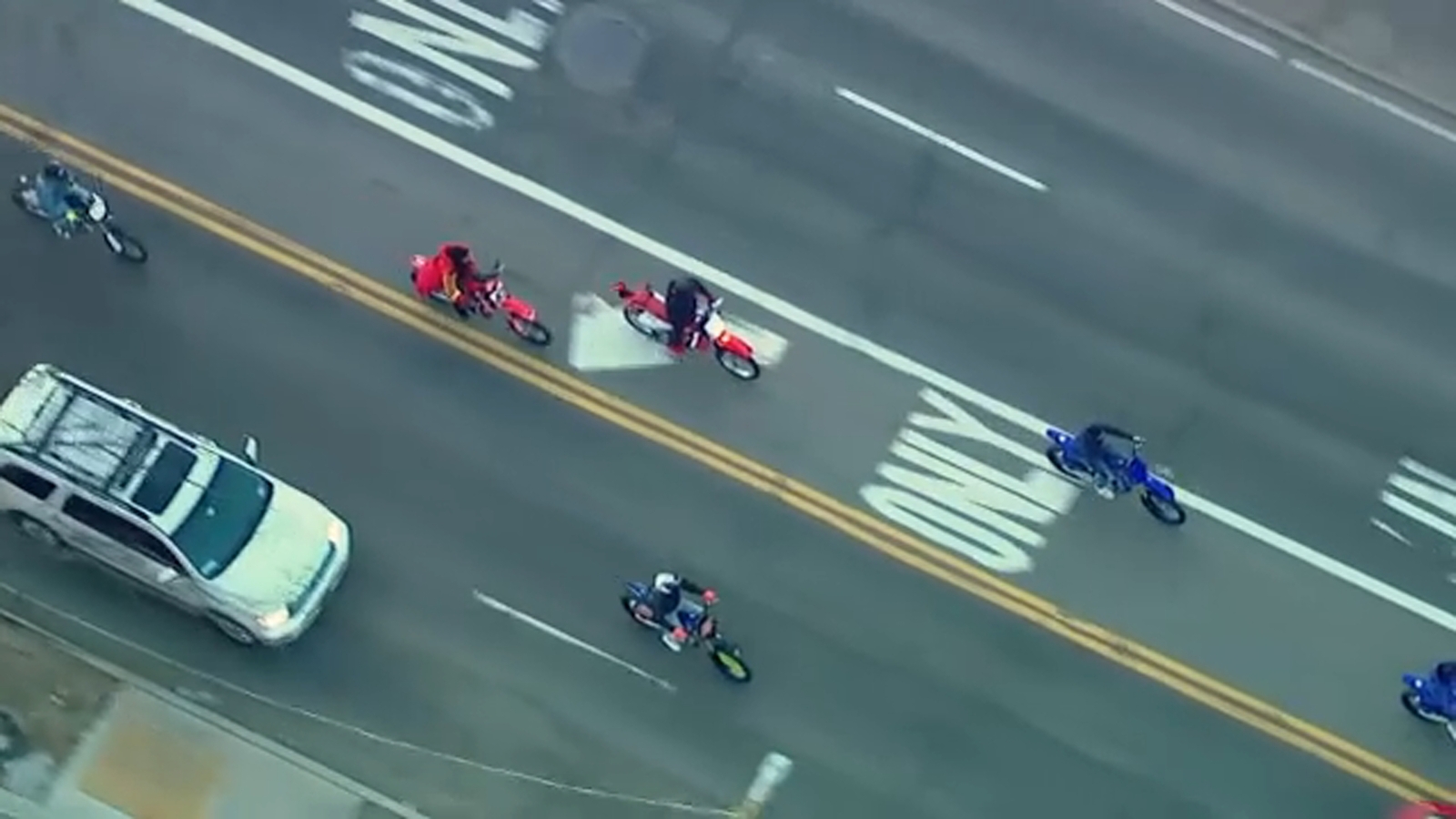 Nyc Illegal Cruising Residents Fed Up With Noise Dangerous Stunts From Dirt Bikers Atvs On Streets Abc7 New York