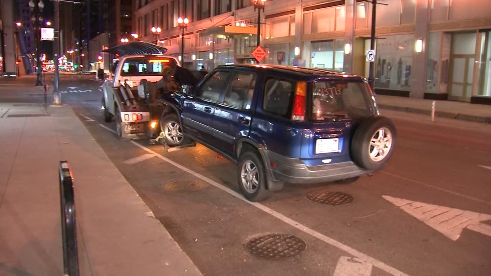 CTA bus crash leaves 1 hurt on State Street in Loop, Chicago police say - Vimarsana News