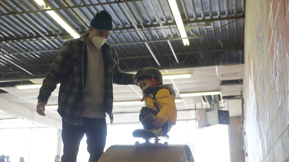 Chicago indoor skate park teaches confidence to kids