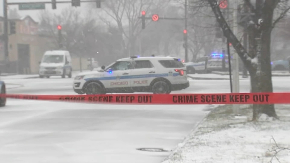 CPD asks for public's help finding suspects in 2nd officer shooting in 2 days