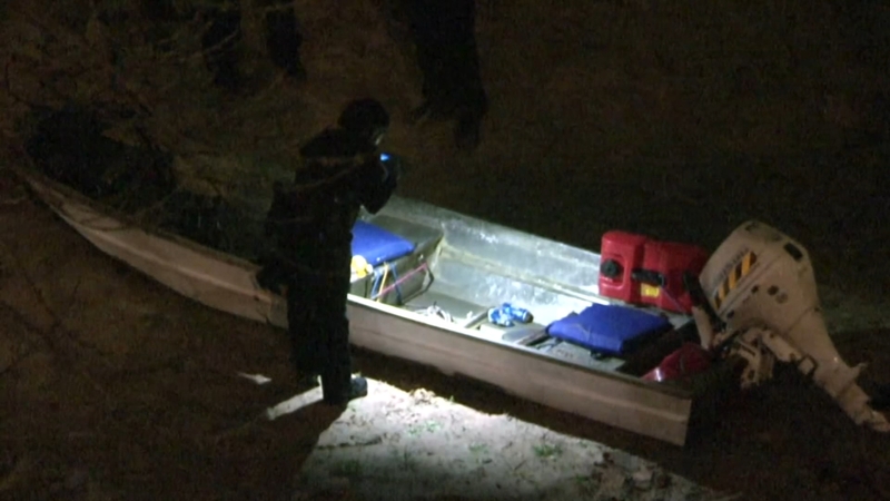museum-intruders-in-boat-on-bayou-chased-into-drain-hpd-says-abc13