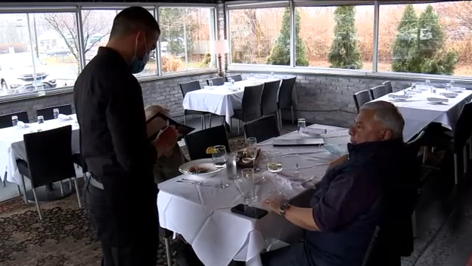 Indoor dining restrictions at CT restaurants to be lifted Friday