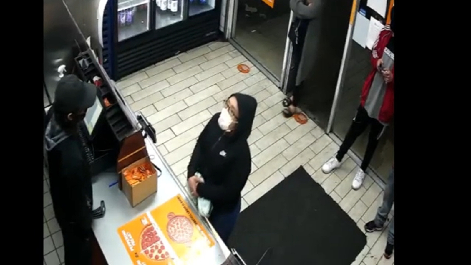 Police asking for help finding suspect in southeast Fresno robbery ...