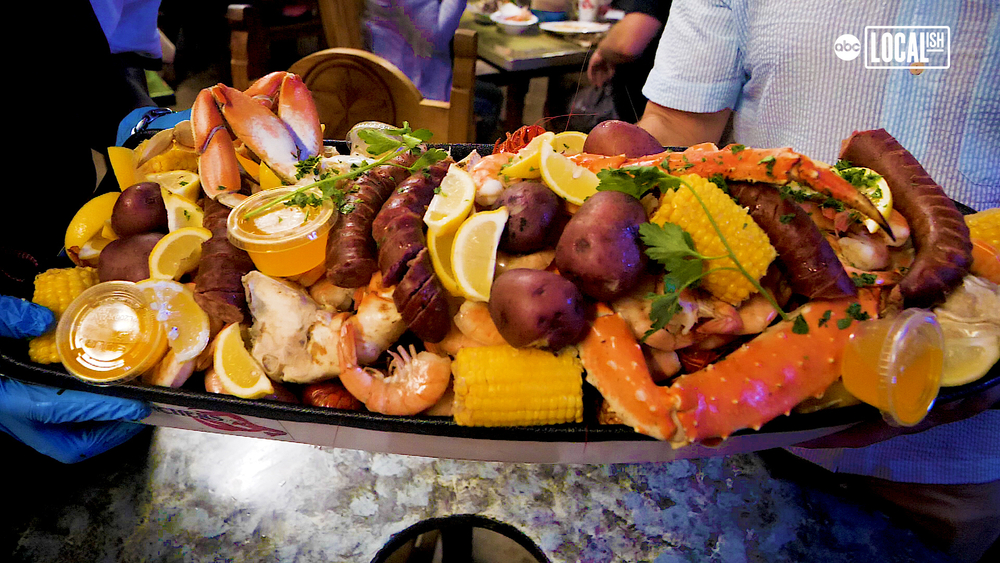 Pinchers Boil'n Pot famous for spicy crawfish!