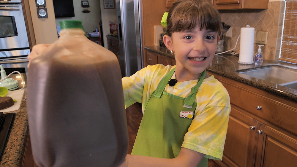 4th grader on mission to change world with lemonade stand