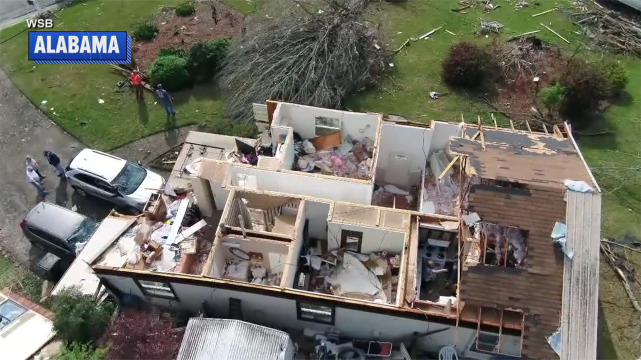 6 Dead After Tornadoes Rip Through Alabama Georgia Mississippi Abc7 New York