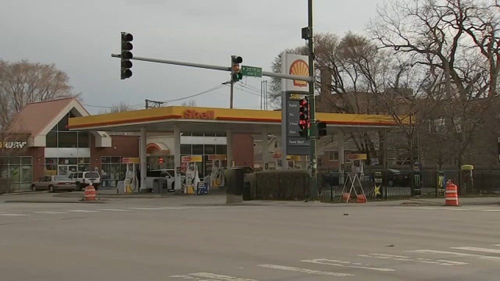 Cook County judge's vehicle stolen at McKinley Park gas station