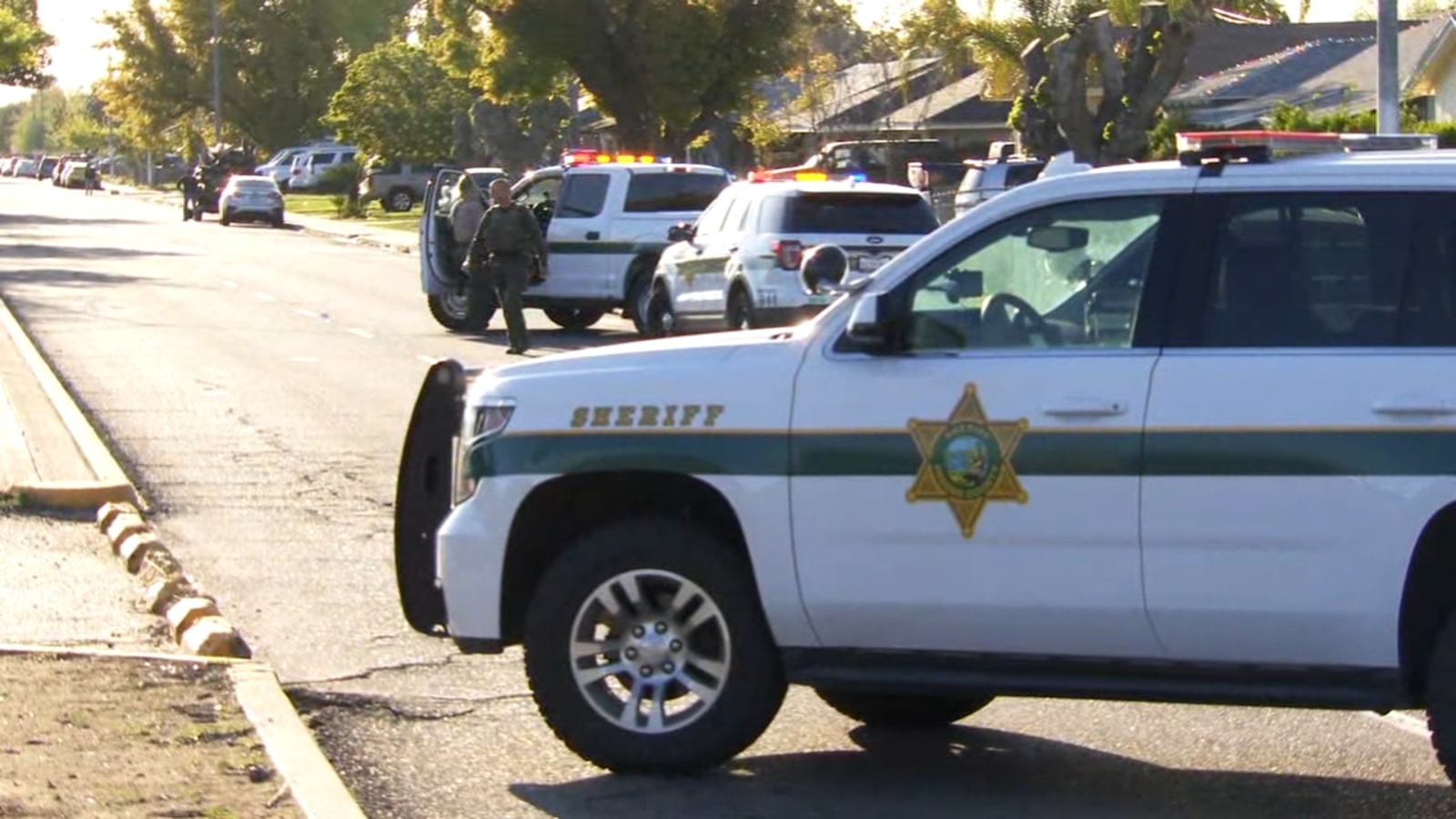 2 injured after suspects fire into their car in Fresno County - ABC30 ...