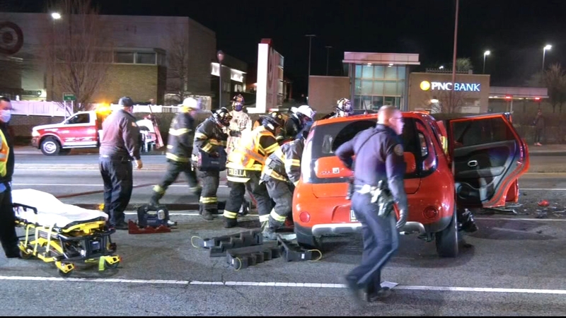 Driver Rescued From Wreckage After Crashing Into Septa Bus On City Avenue In Lower Merion Township 6abc Philadelphia