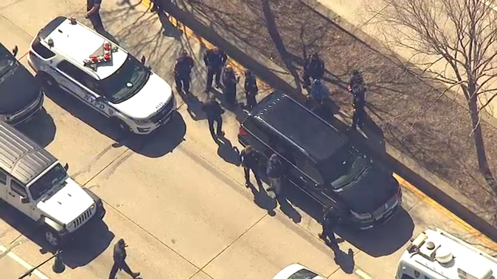 NYC crime Search on for suspects after Lower East Side shooting ABC7