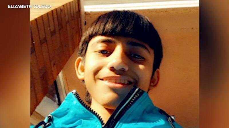Chicago Police Shoot Kill 13 Year Old Boy Adam Toledo In Armed Confrontation With Chicago Police Abc7 Chicago