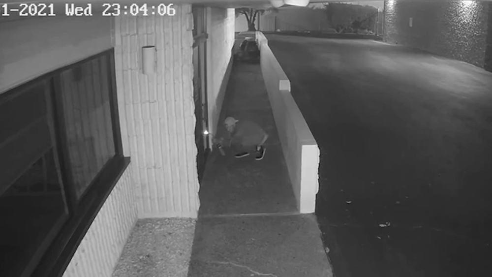 EXCLUSIVE: Man seen blowtorching East Bay Chinese restaurant