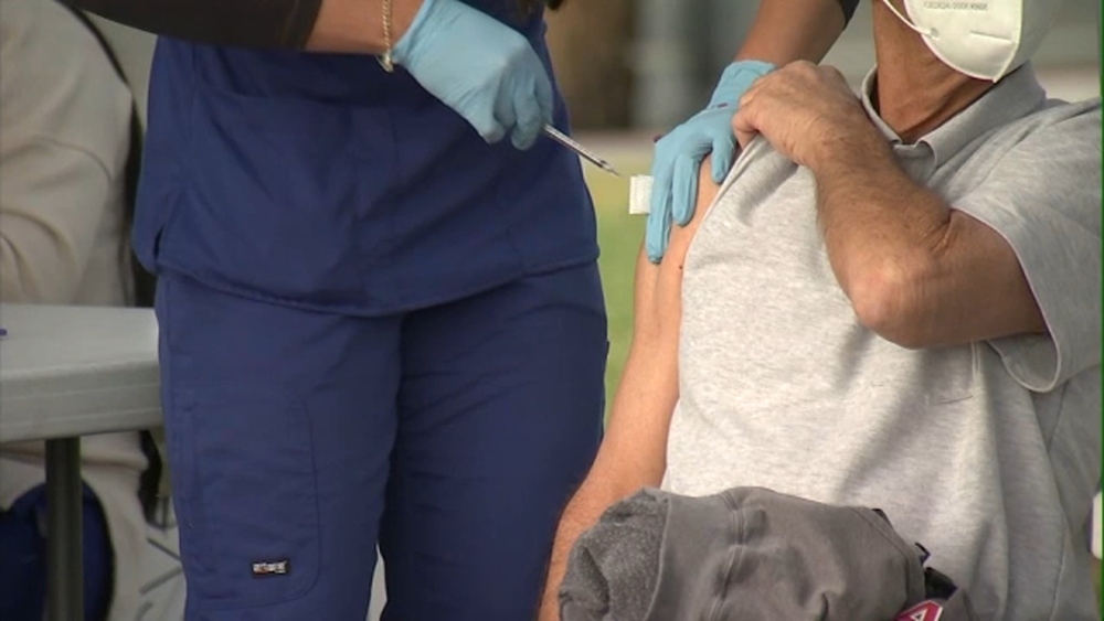 Artesia hosts pop-up vaccine clinic near Cerritos Mall
