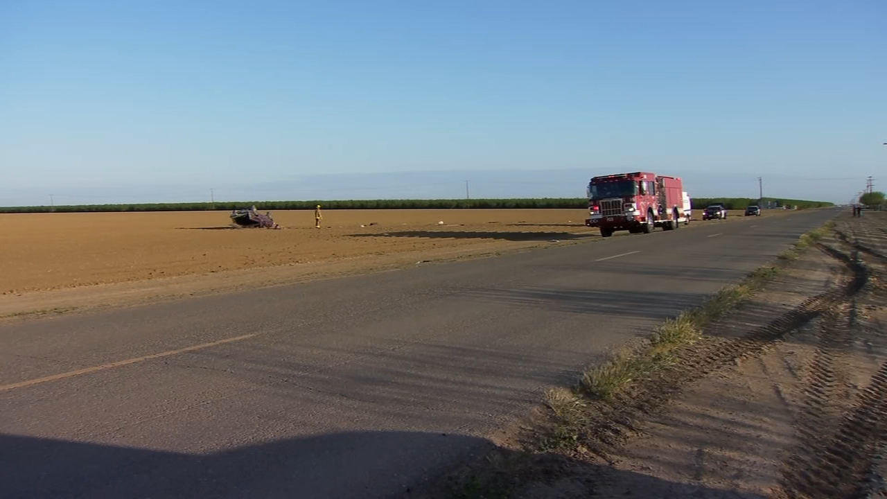 Driver killed in rollover crash in Fresno Co.