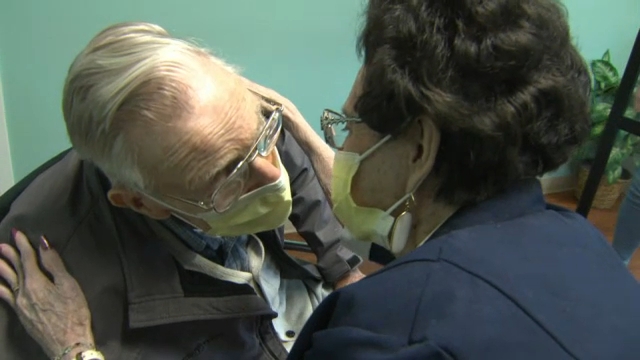Married couple of 72 years finally reunite after separated by COVID