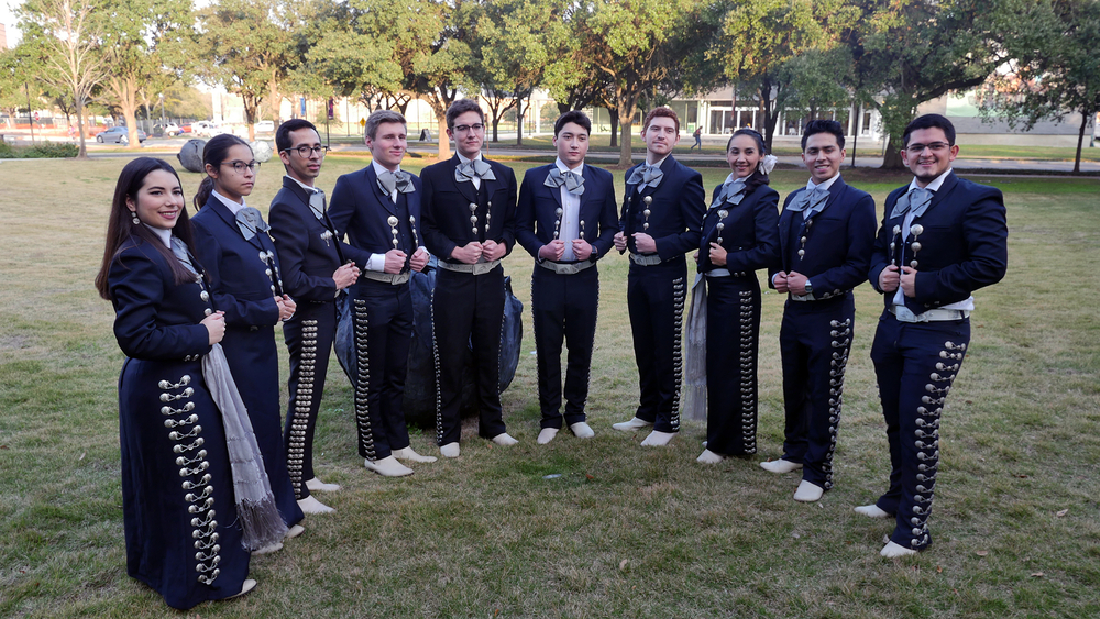 Mariachi Luna Llena a melting pot of cultures