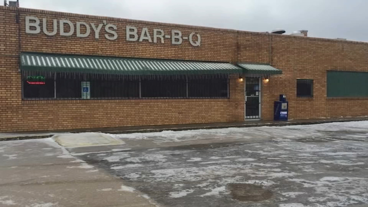Fayetteville staple Buddy's BBQ closing doors for good after 75 years