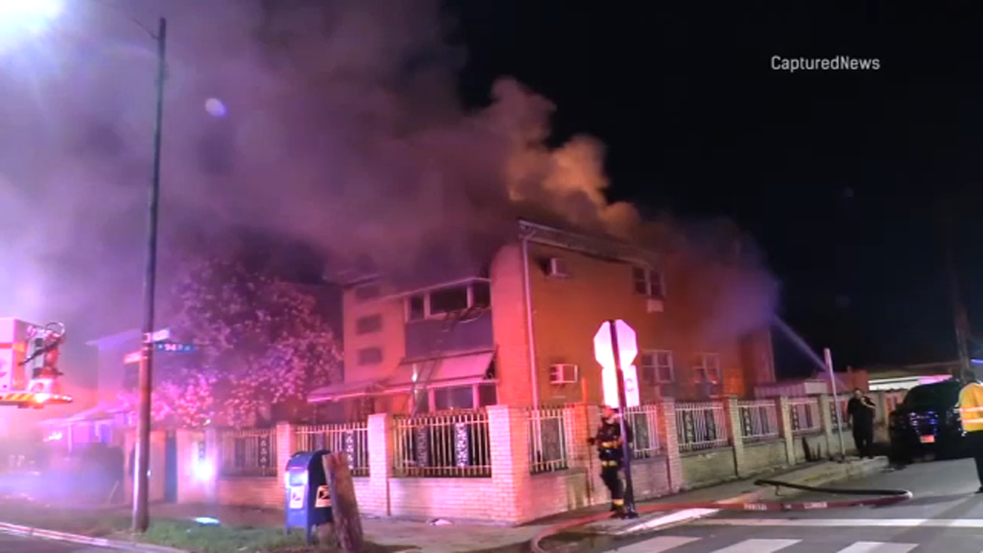 2 killed in separate Chicago fires